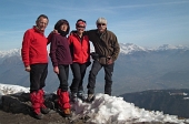 Salita invernale da Barzizza di Gandino alla Conca del Farno, con giro ad anello al Pizzo Formico, alla Montagnina e al Rifugio Parafulmen il 10 marzo 2011